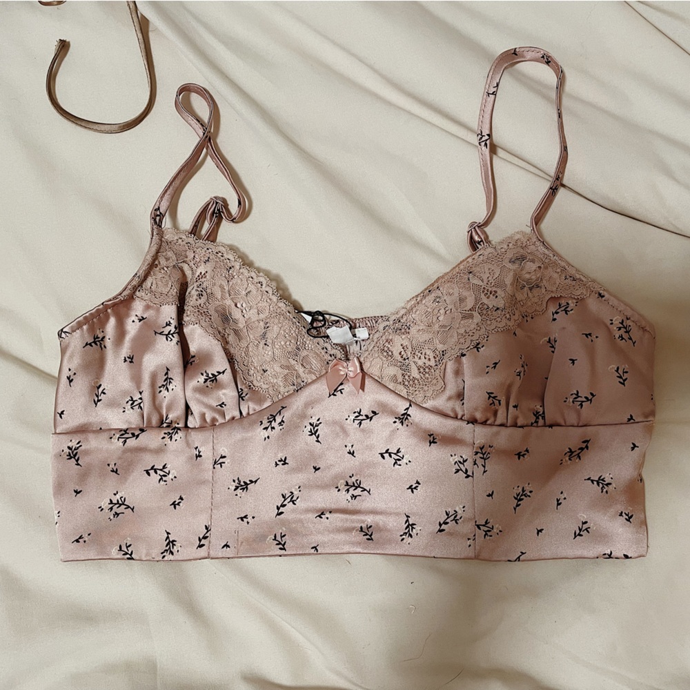 light pink lacey crop top new w tags